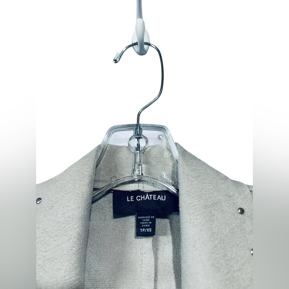NWOT, Stunning Faux Leather Le Château Jacket, XS, Light Gray 🍂 - Picture 4 of 9